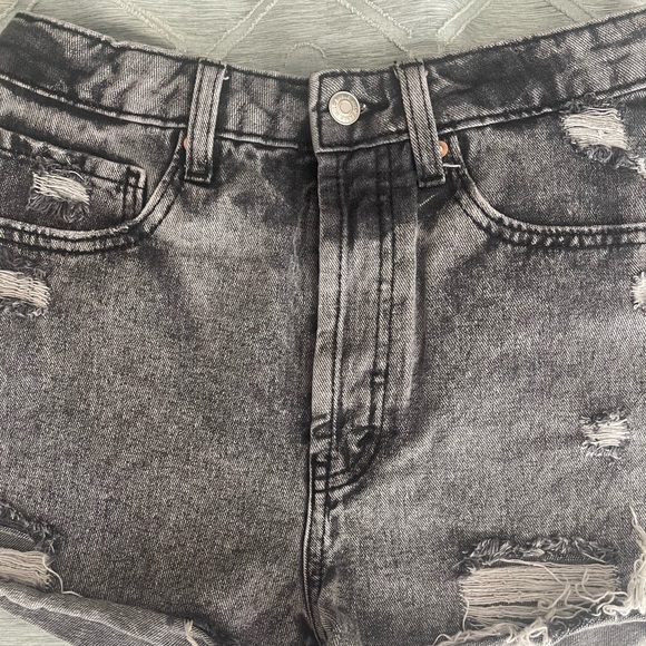 High Waisted Washed Shorts - Picture 4 of 5